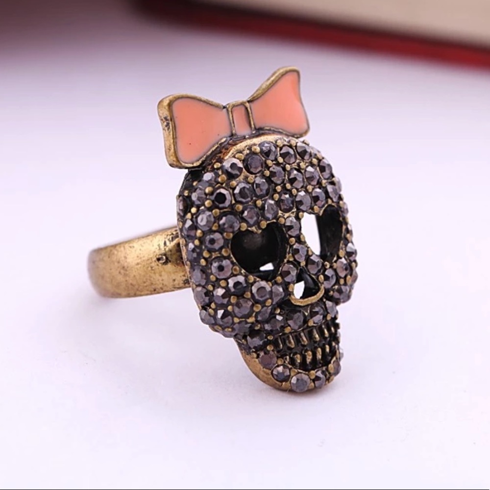 Swarovski Skull Pink Bow Ring New With Tags NWT - Picture 6 of 6